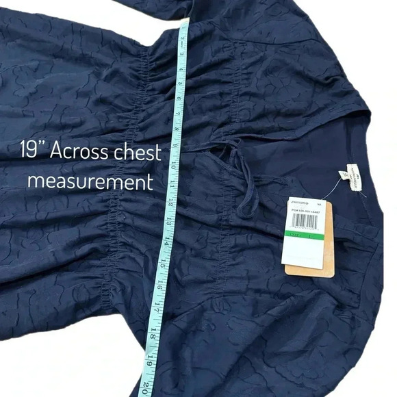 NWT MASON & BELLE Boutique Top Navy Lace Blouse Long Sleeve Cinched Waist Sz L - Picture 12 of 15